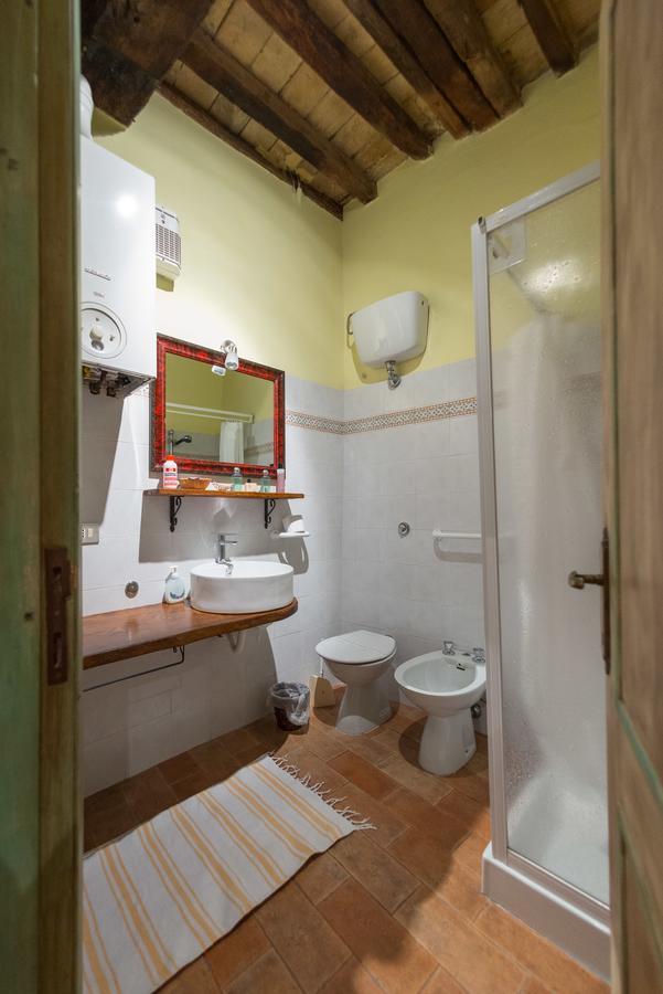 Appartamenti Turistici Vicolo S. Chiara Sassoferrato Exterior foto